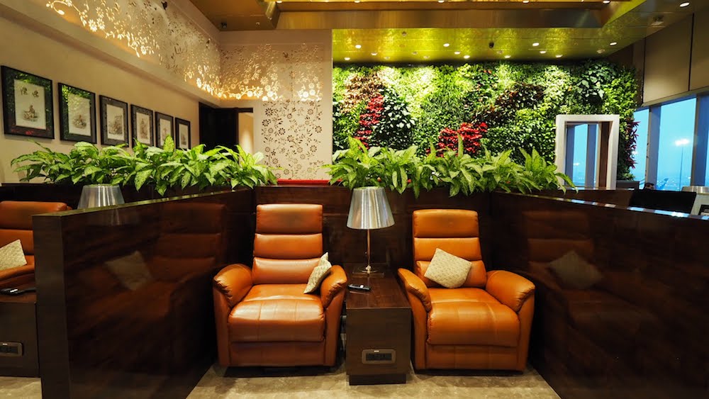 mumbai lounge